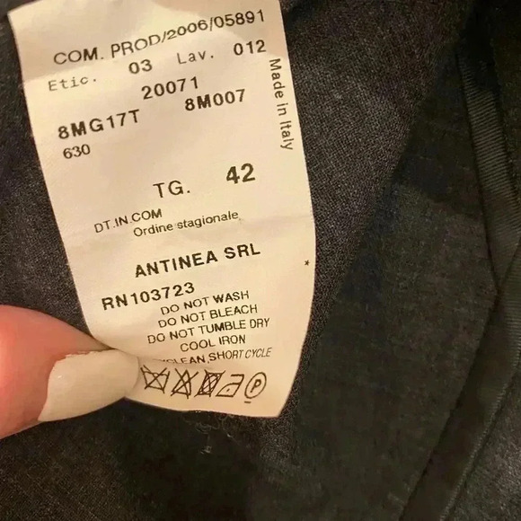 Armani Collezione Blazer - Picture 3 of 4